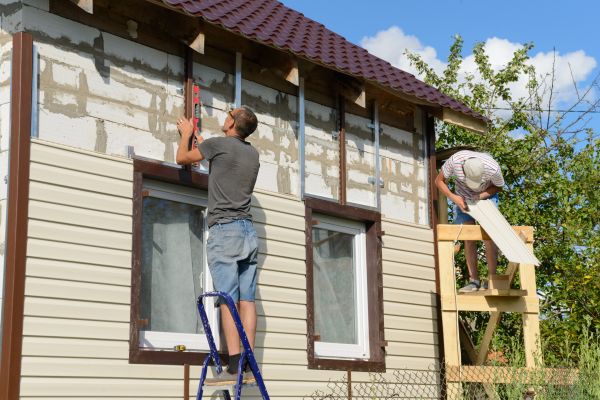 Cost of Handyman Siding Repair in Encinitas