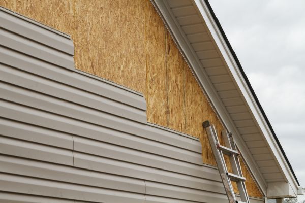 Loose Siding Replacement in Encinitas